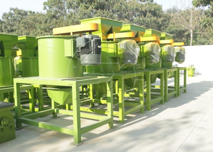 Vertical Fertilizer Material Crushing Machines